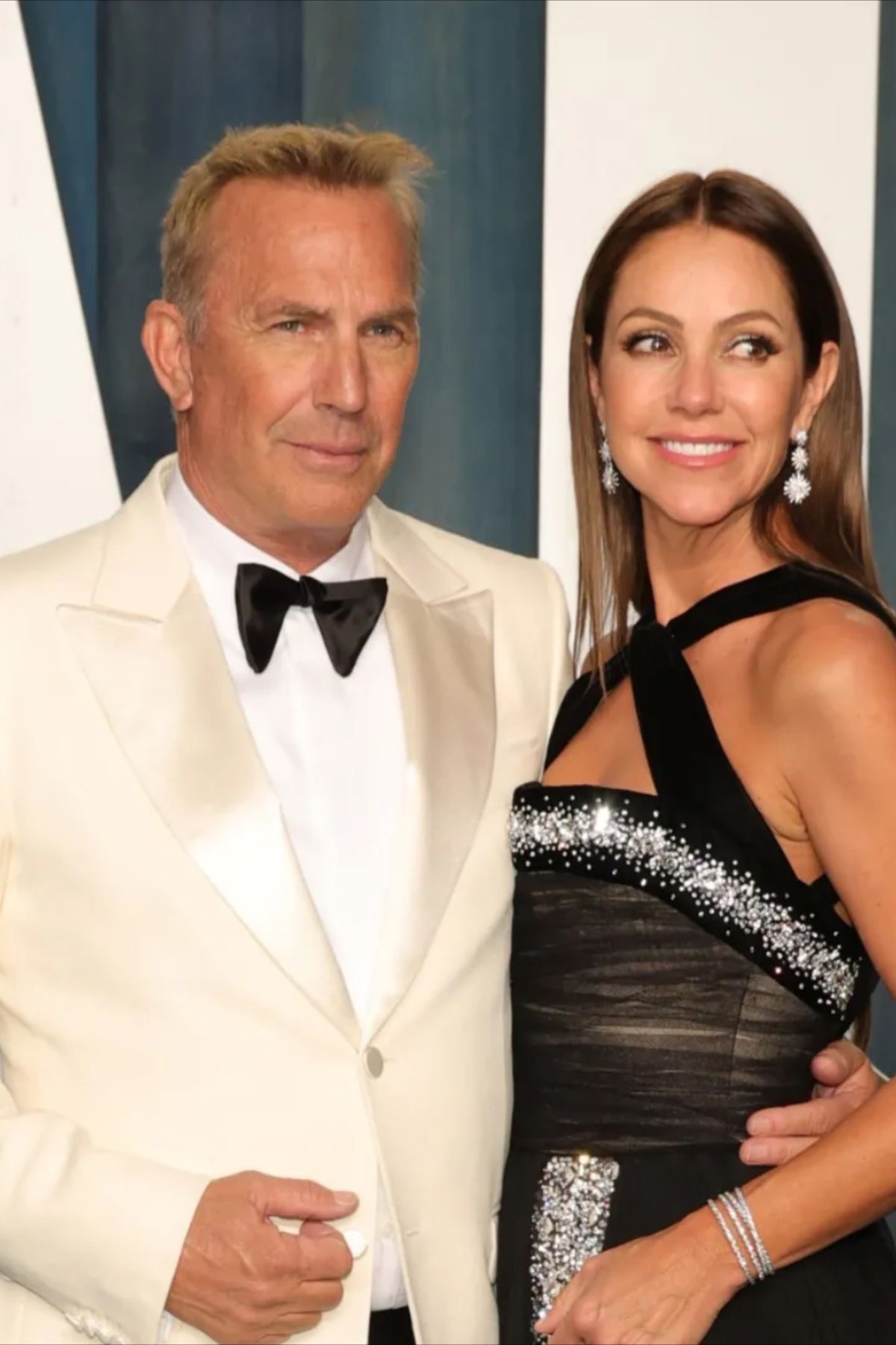 Broke Kevin Costner ˋFuming´ Over Ex-Wife Christine Baumgartner´s Plan to get Hitched to boyfriend.