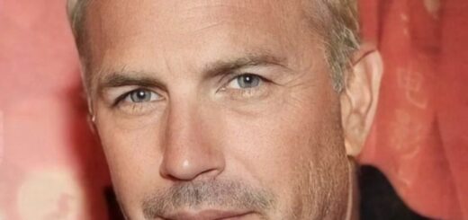 “Kevin Costner Reflects on His Divorce: A ‘Crushing Moment’ But Staying Strong for His Kids”